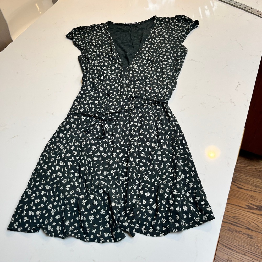 Brandy Melville Black Floral Wrap Mini Dress V-Neck Short Sleeve Viscose Italy
